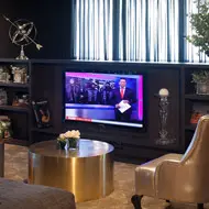 מלון לאונרדו בוטיק, רחובות