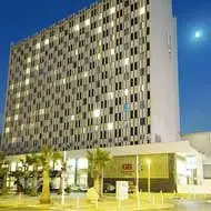 מלון גרנד ביץ`, תל אביב