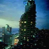 מלון ישרוטל טאואר, תל אביב